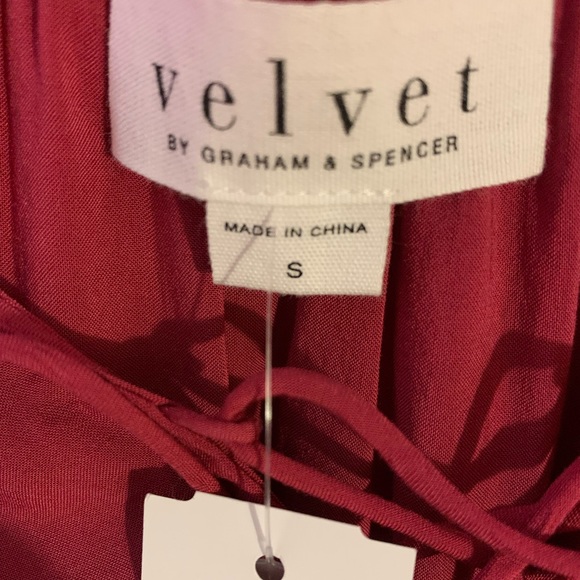 Velvet by Graham and Spencer, Avalon top , size small, 100% Viscose NWT - Picture 6 of 10